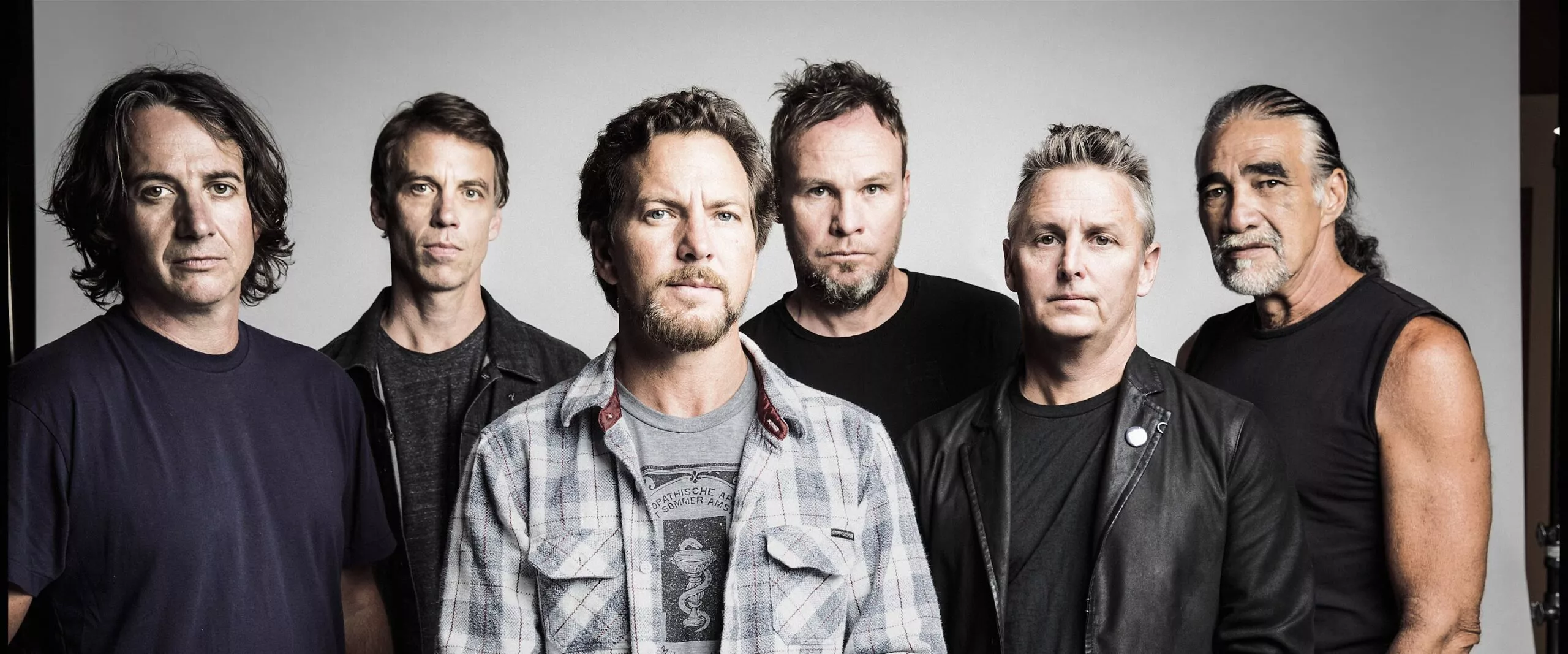 Pearl Jam negocia com Lollapalooza Brasil 2024