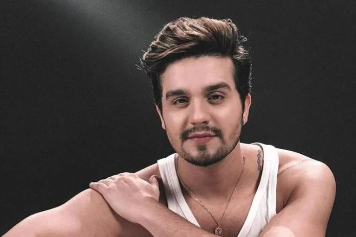 Luan Santana em 2024: A Turnê que Marca Corações pelo Brasil!