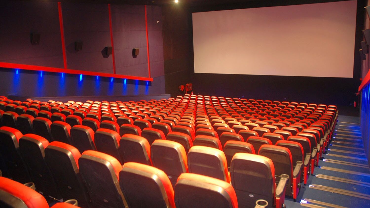 Como conseguir meia entrada no cinema 2026