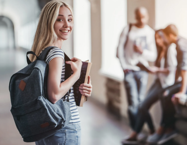 Estudante de cursinho paga meia e garante seus direitos